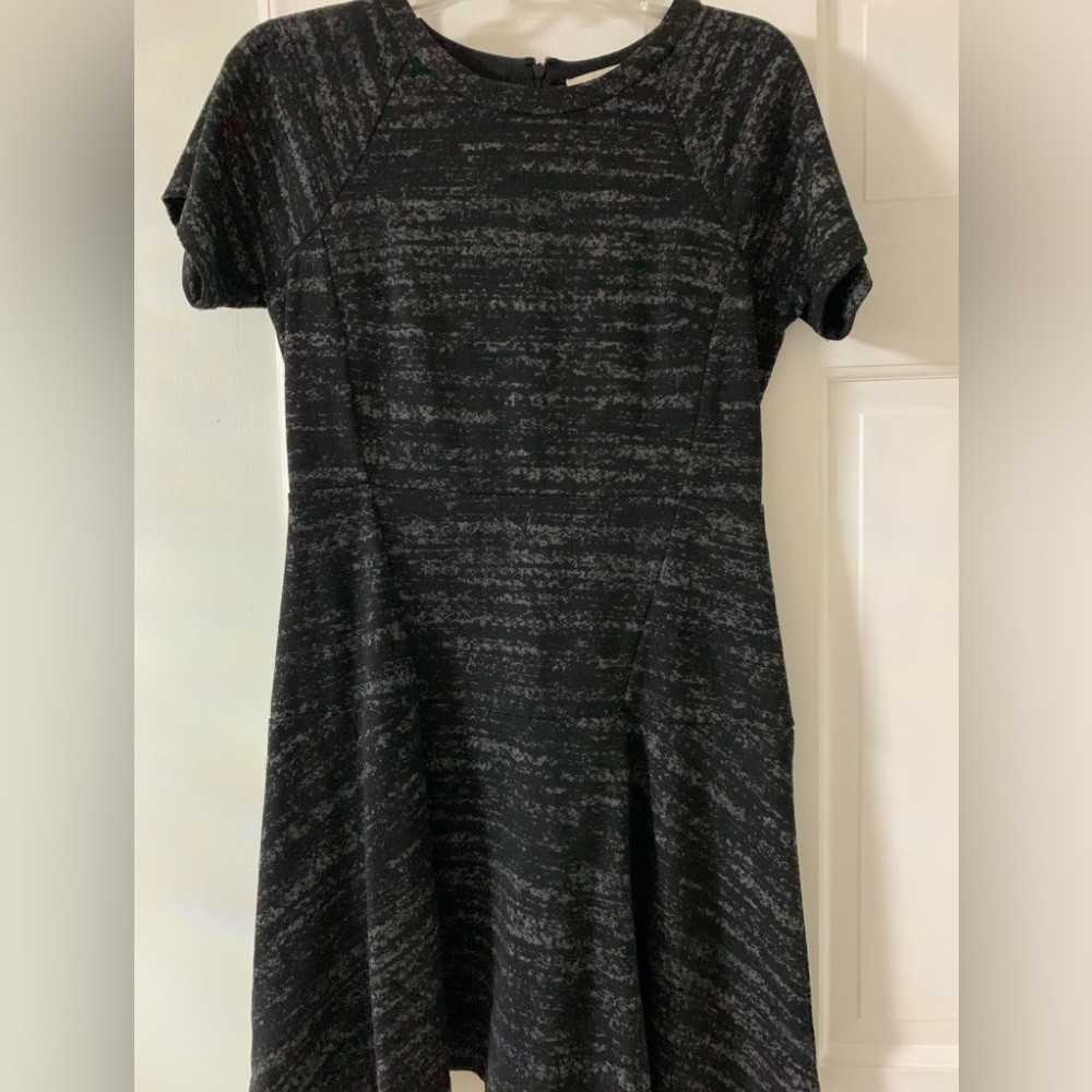A-Line Short-Sleeve Black & Gray Knee-Length Dress